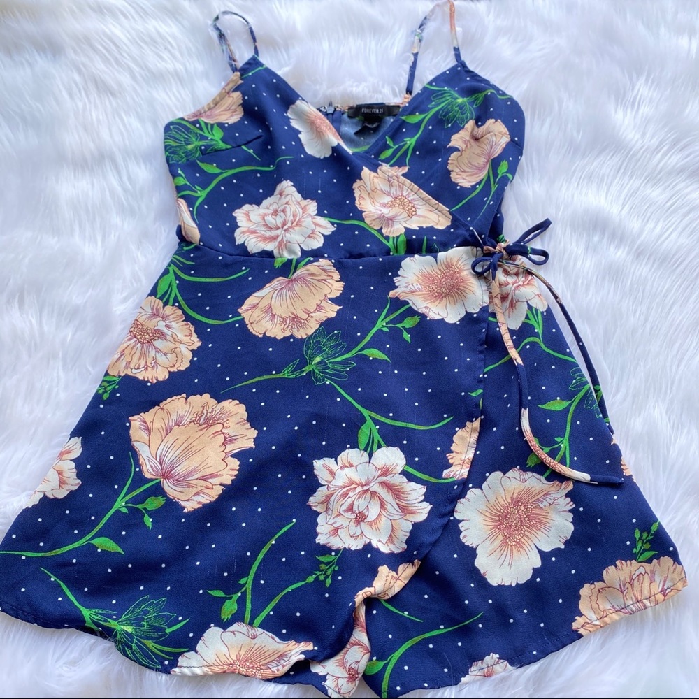 Forever21 blue floral romper size small